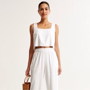 Abecrombie & Fitch Linen-Blend Square Neck Top